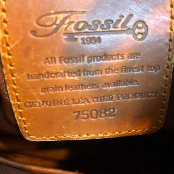 Fossil Purse Genuine Leather - Picture 9 of 9